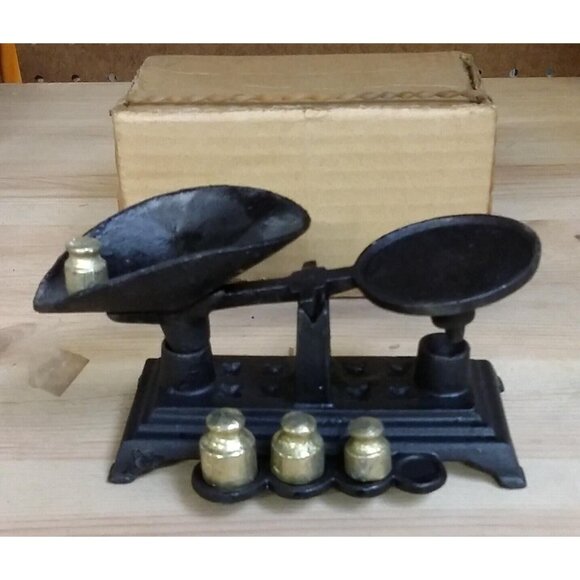 1970s Cast Iron Miniature Balance Scale with Brass Weights-NEW NOS - Picture 2 of 7